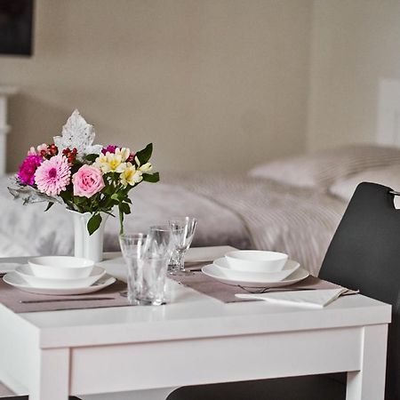 דירות שצ'צ'ין Apartament Mia מראה חיצוני תמונה